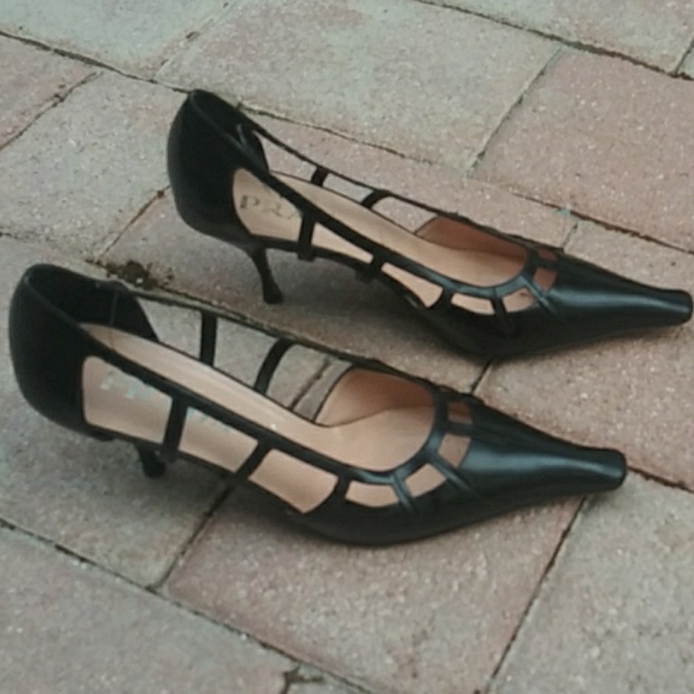 Prada Black Cutout Leather T-Strap Pumps - Picture 3 of 7